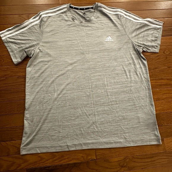 Adidas Men's Heathered Gray Short Sleeve Tee - Picture 1 of 5